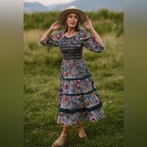 Ivy City Co. Roselyn Dress in Navy Floral